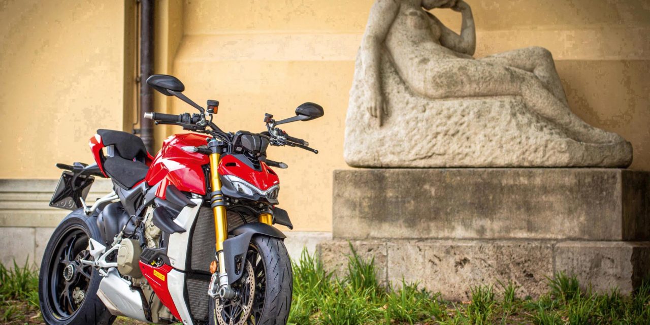 Ducati Streetfighter V4S