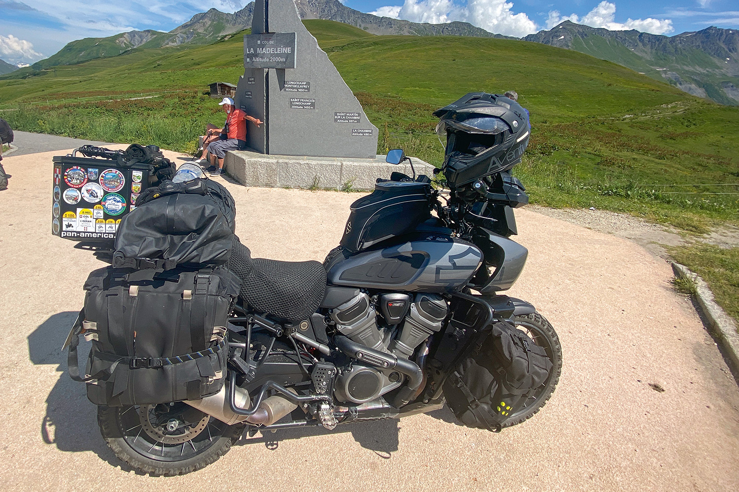 Harley-Davidson_pan_america_04