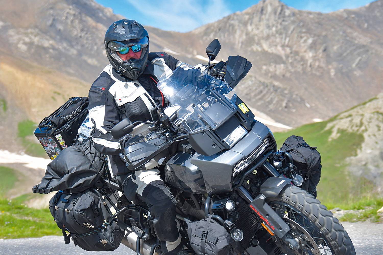 Harley-Davidson_pan_america_08