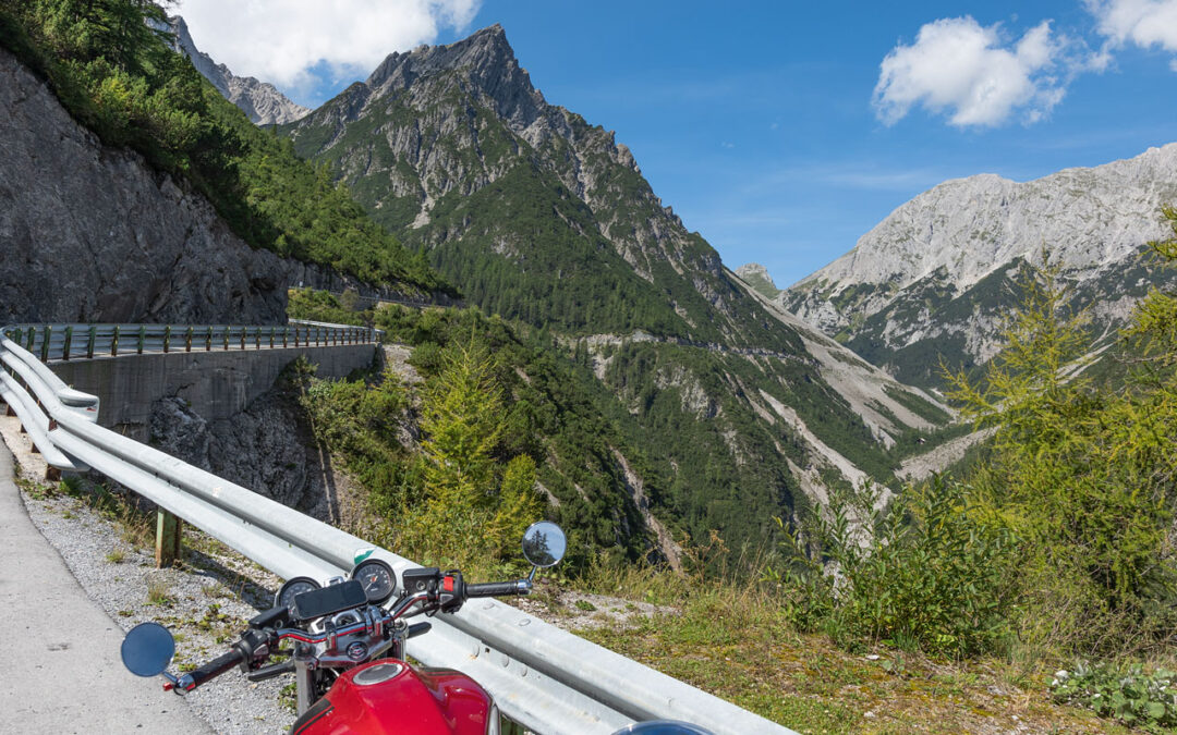 Kurvenräubern im Tiroler Oberland